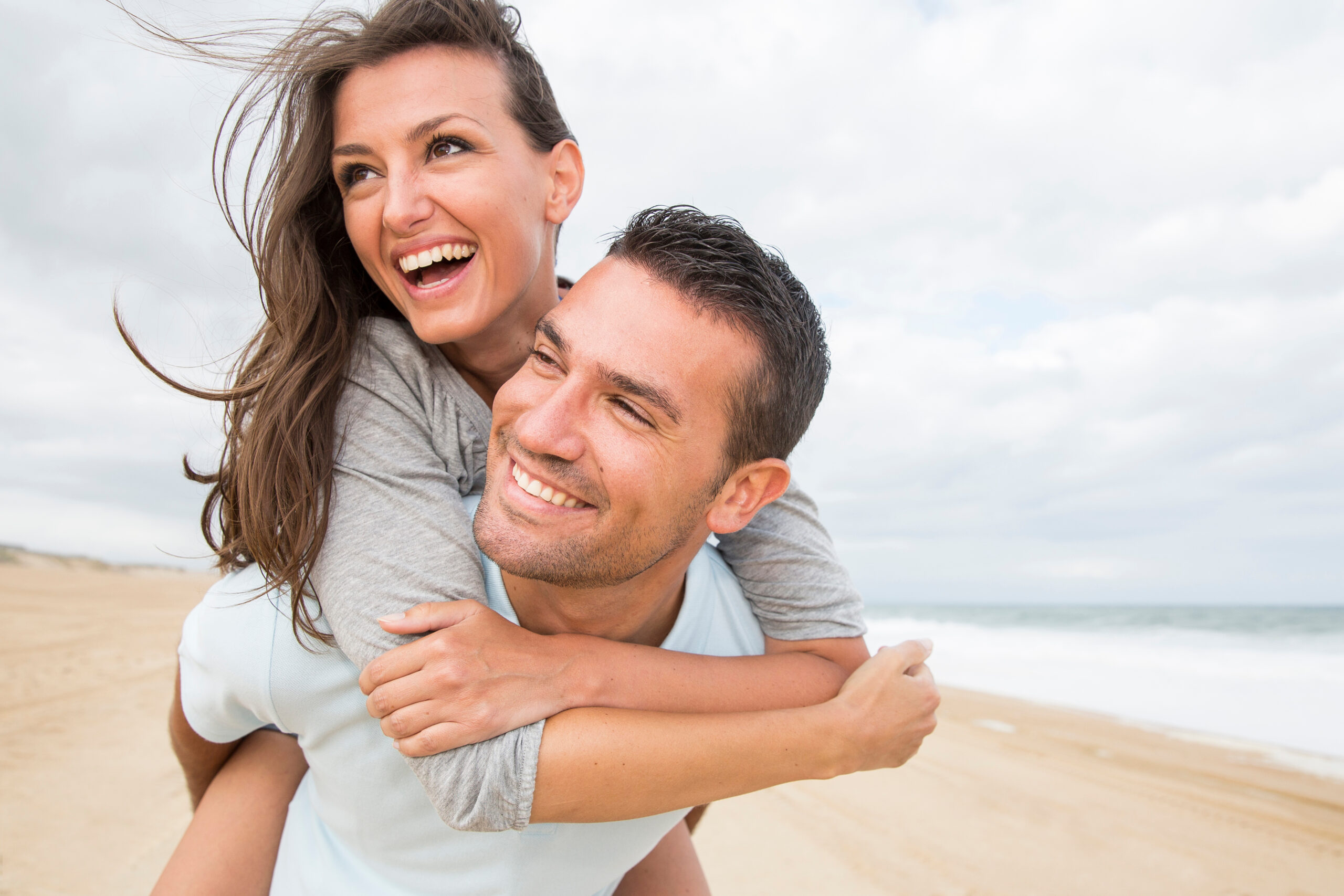 portrait of living young couple at the beach | nova vitacare | Texas